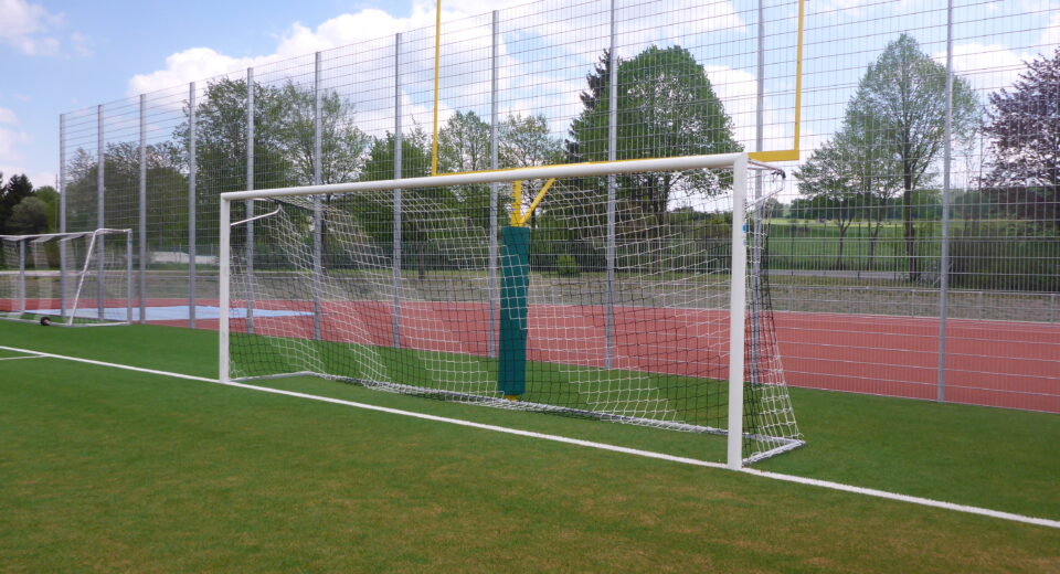 Tor auf Sportplatz