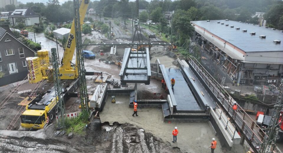 Einhub Eisenbahnbrücke Bremen