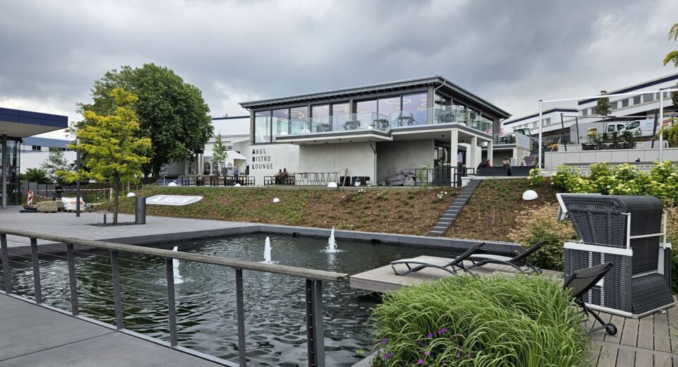 ABUS Bistro Lounge mit Brunnen